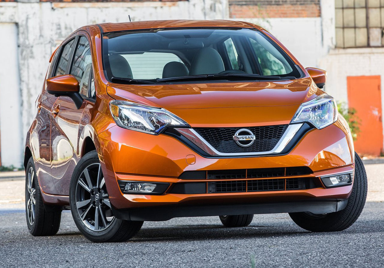 Nissan Versa, LEATHER, SUNROOF, NAVIGATION